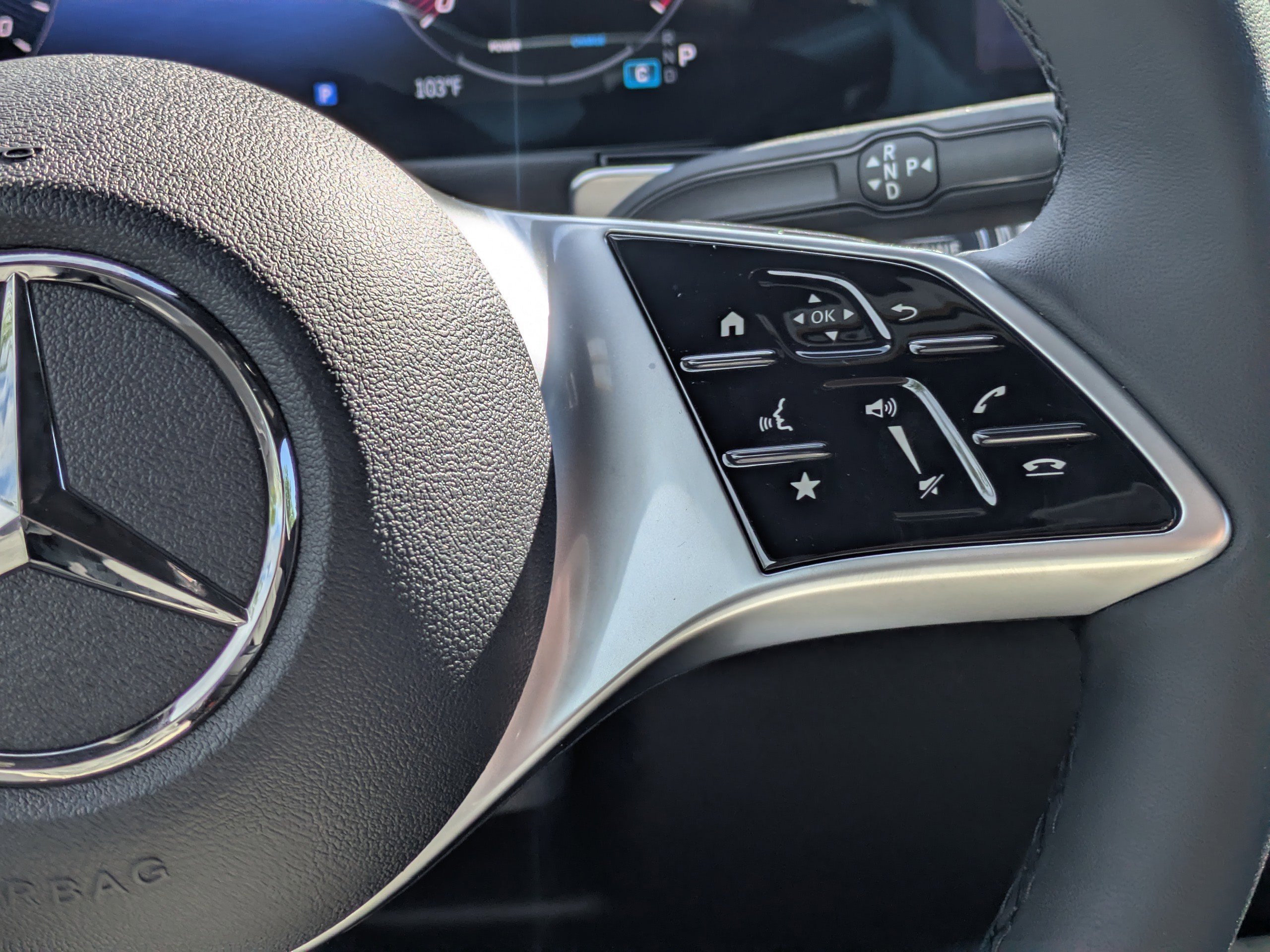 New 2026 Polar White Mercedes-Benz GLB 250 image 50