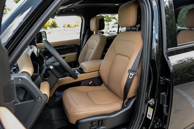 New 2026 Santorini Black Land Rover X-Dynamic SE image 45