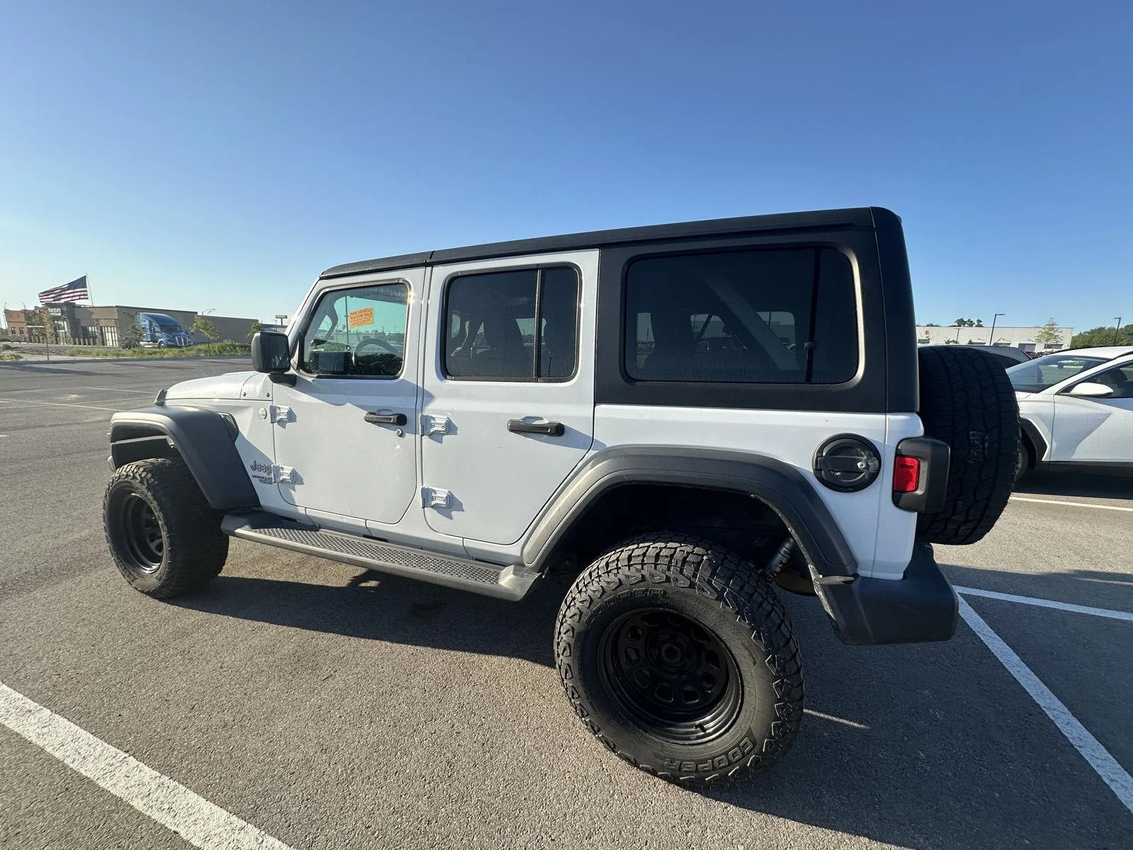 Used 2020 Jeep Wrangler Unlimited Sport S with VIN 1C4HJXDN5LW197831 for sale in Kansas City