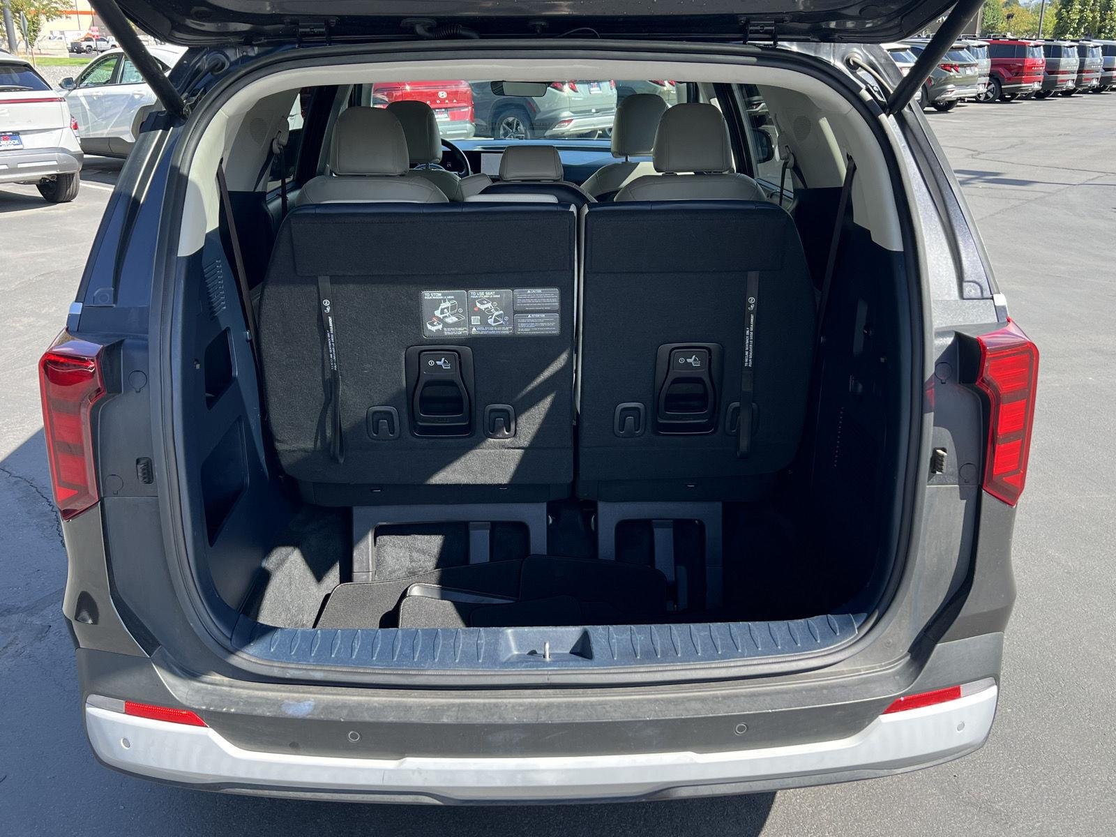 2026 Kia Carnival EX - Photo 9