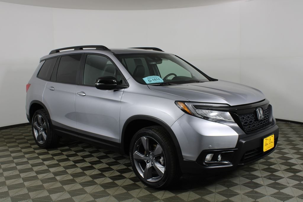 2019 Honda Passport 3.5 Touring 4WD Auto's photo