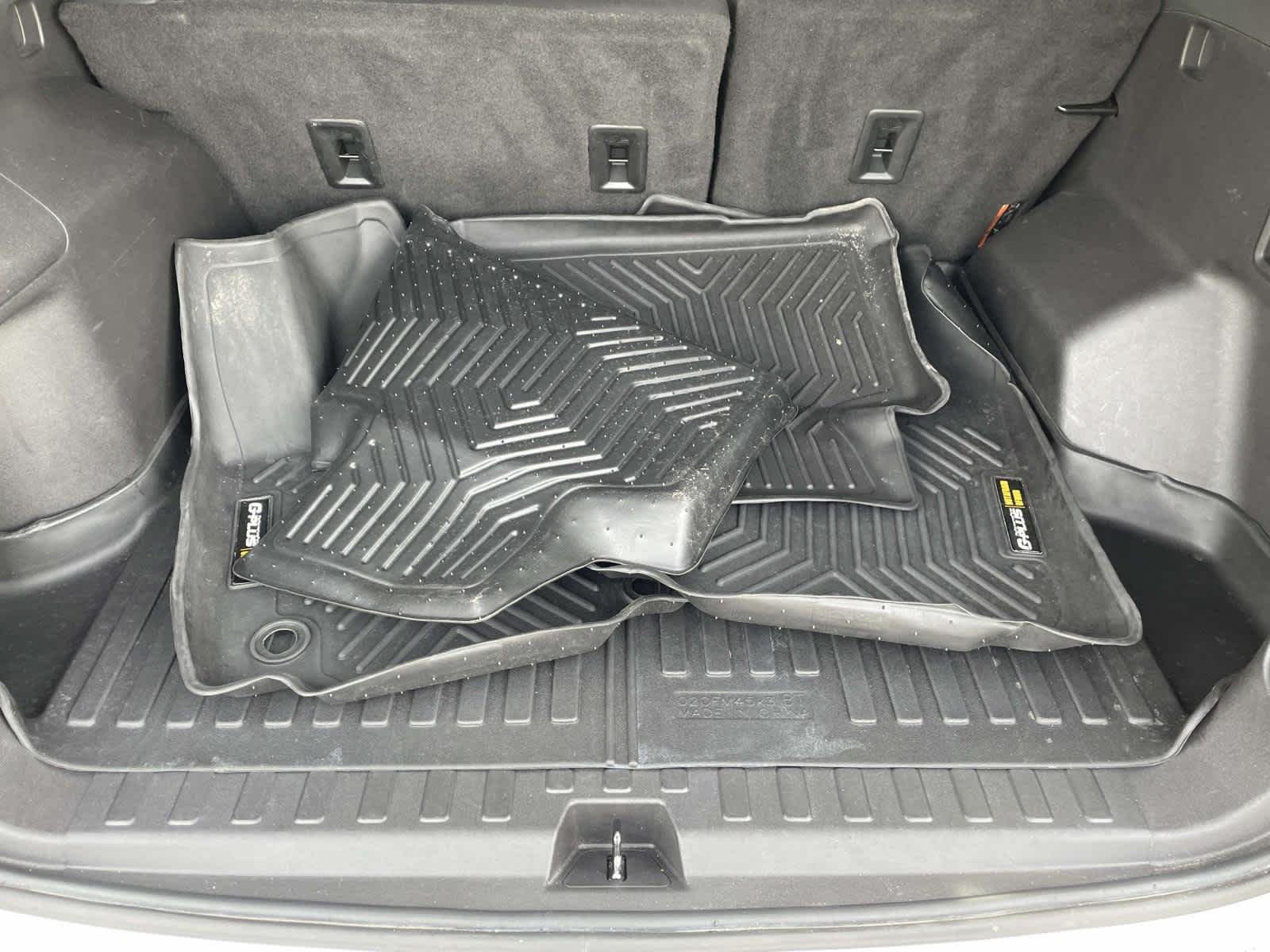 Used 2022 Summit White Chevrolet LT image 18