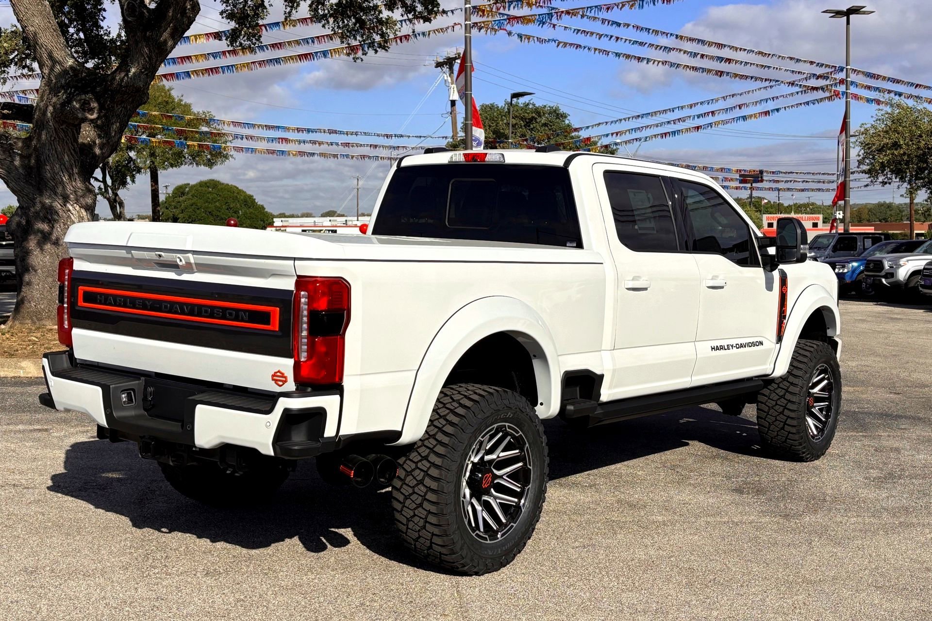 New 2026 Star White Metallic Tri-Coat Ford LARIAT image 6