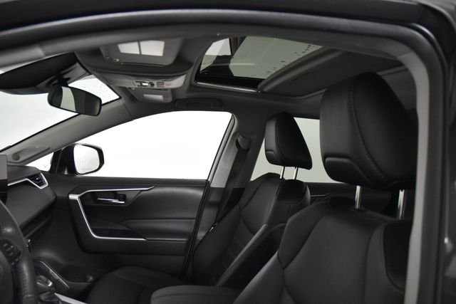 Used 2023 Gray Toyota XLE Premium image 15