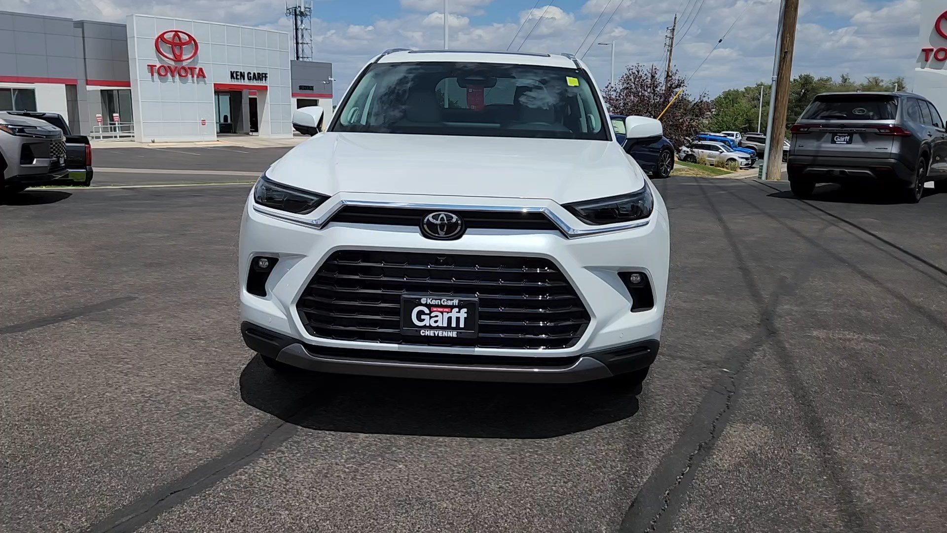New 2026 Wind Chill Pearl Toyota Limited image 4