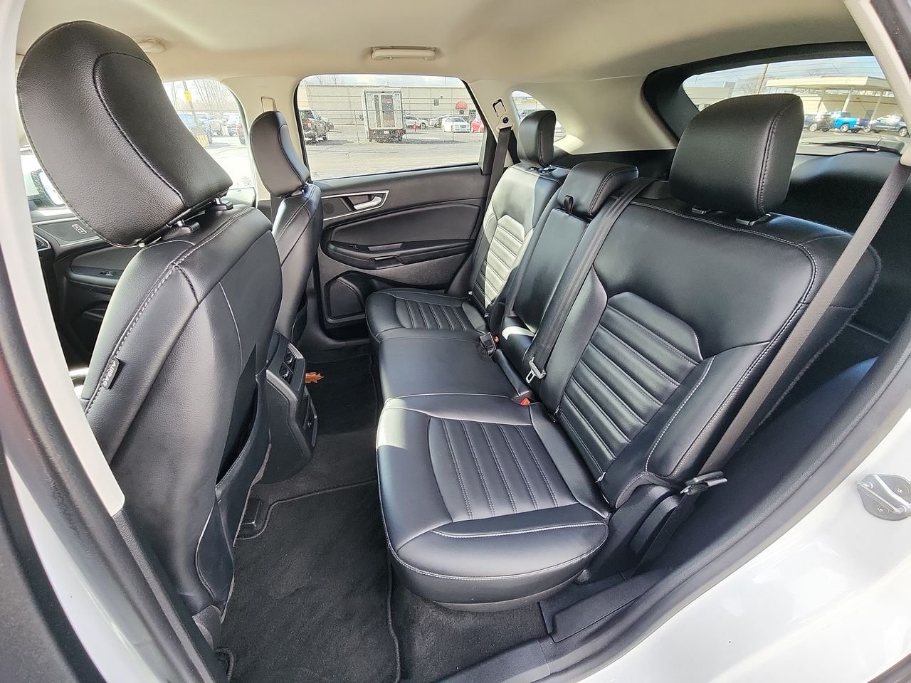 Used 2024 Oxford White Ford SEL image 21