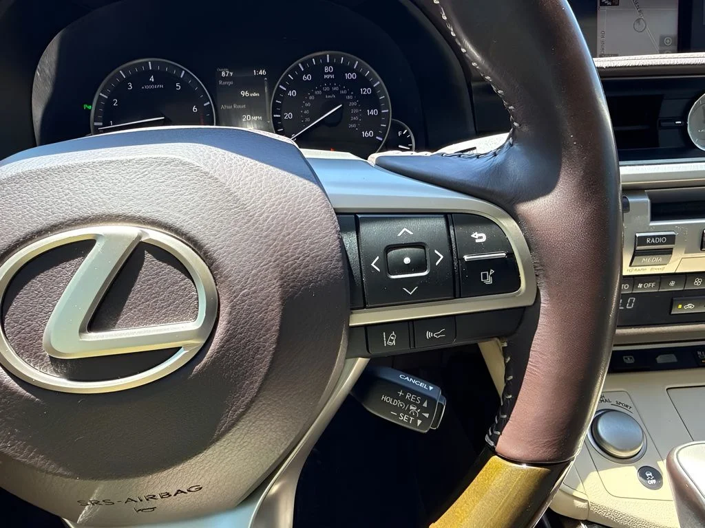 Used 2016 White Lexus 350 image 16