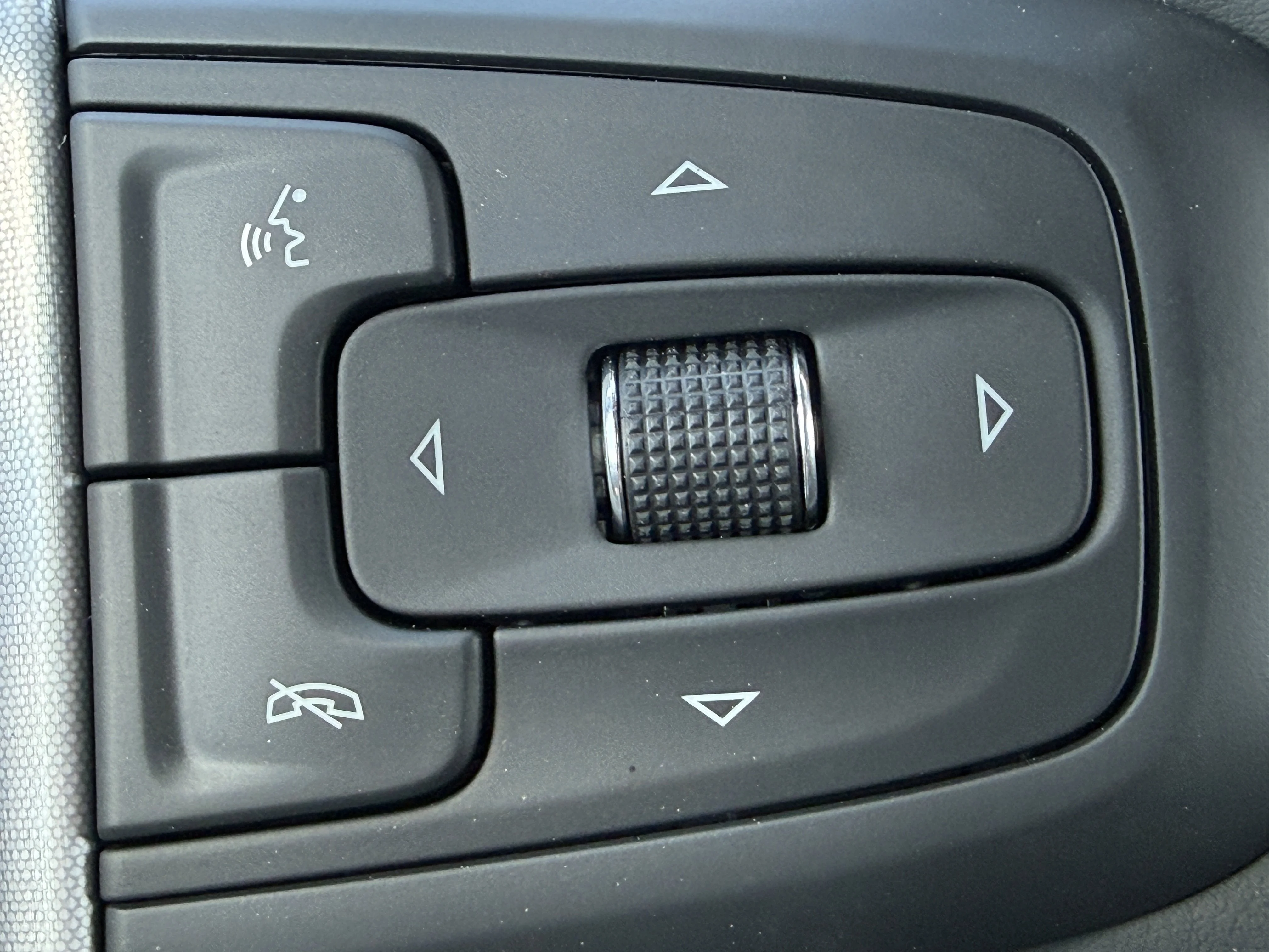 2026 GMC Sierra 1500 SLE - Photo 36