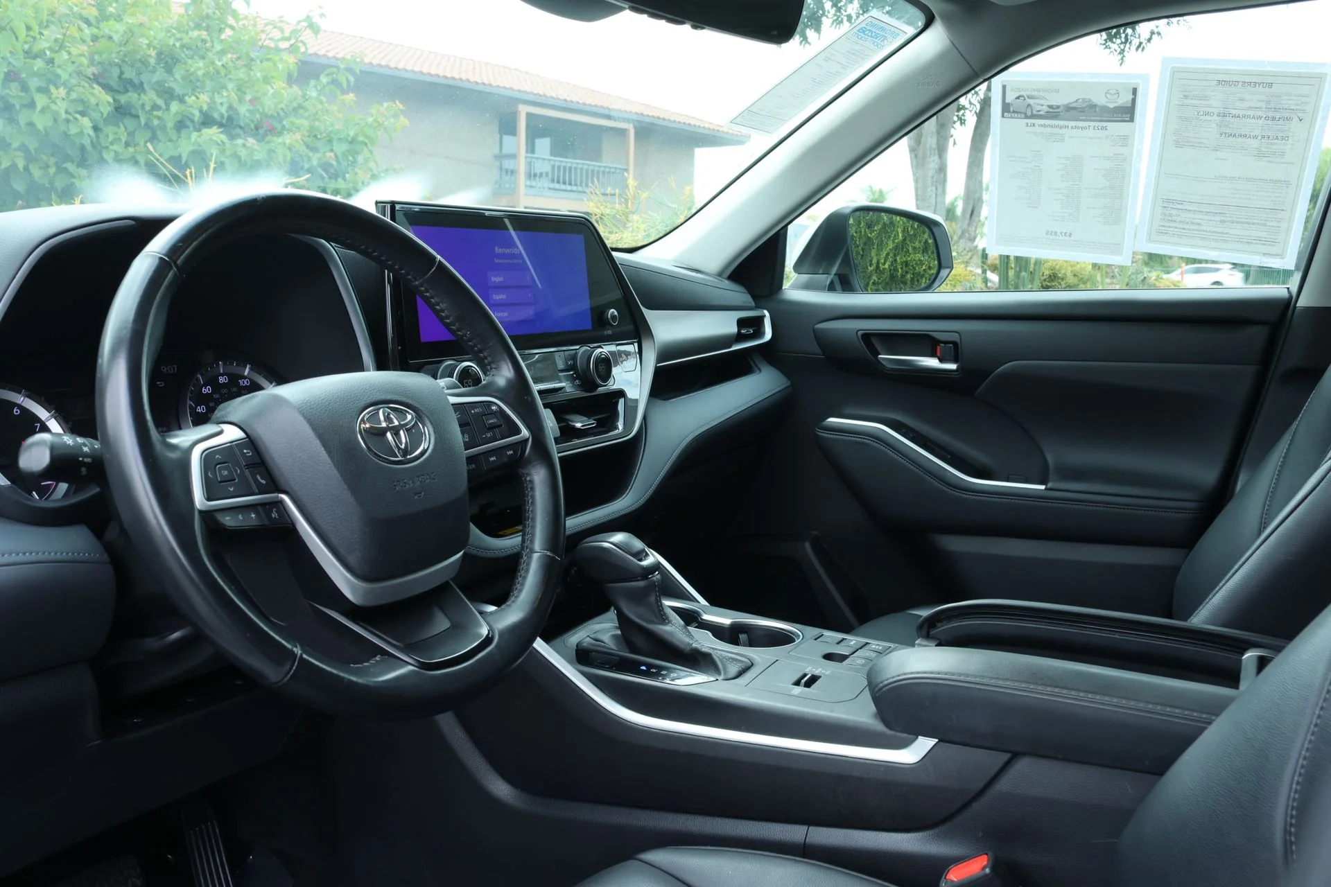 Used 2023 Beige Toyota XLE image 6