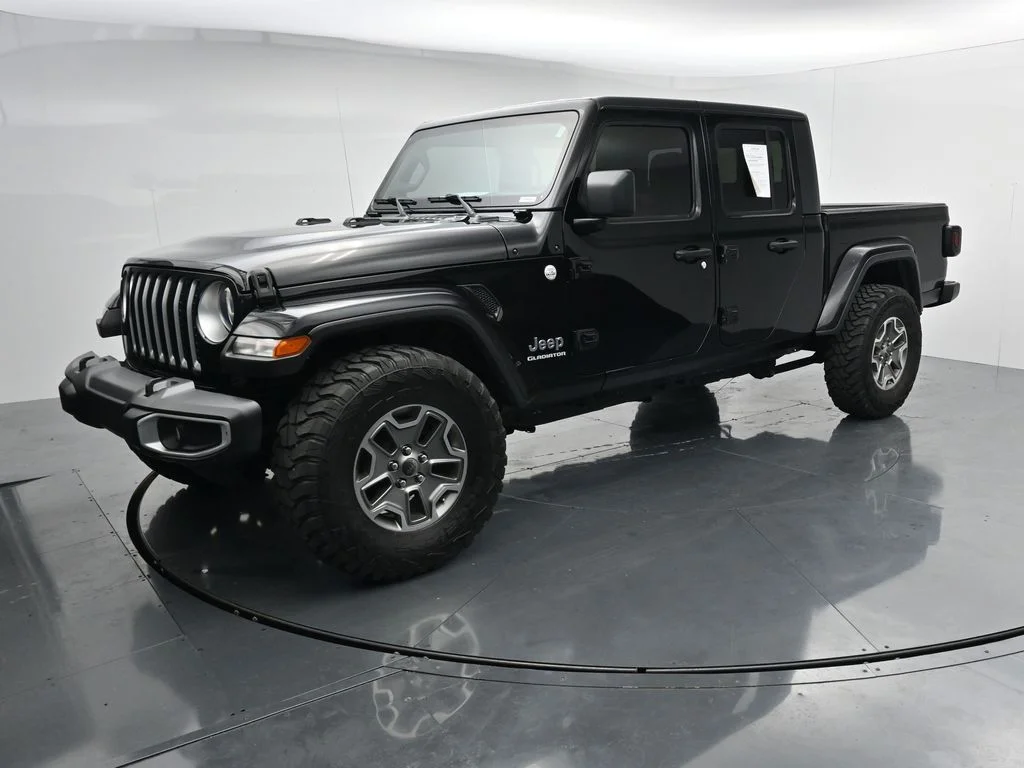 Used 2021 Black Jeep Overland image 4