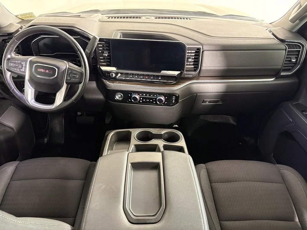 Used 2022 Beige GMC Elevation image 20