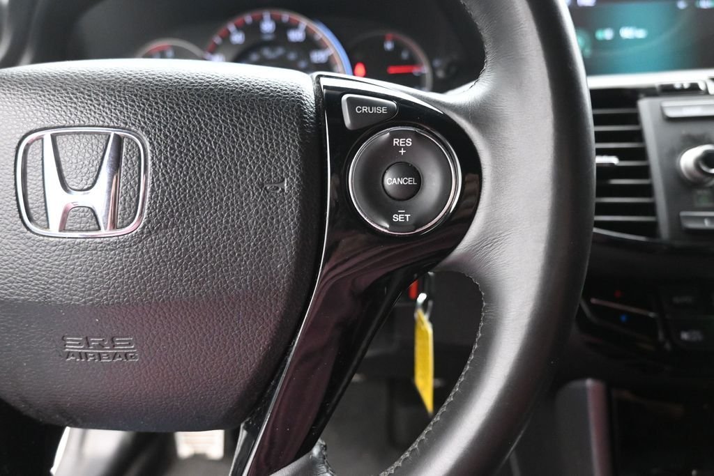 Used 2016  Honda Sport image 7