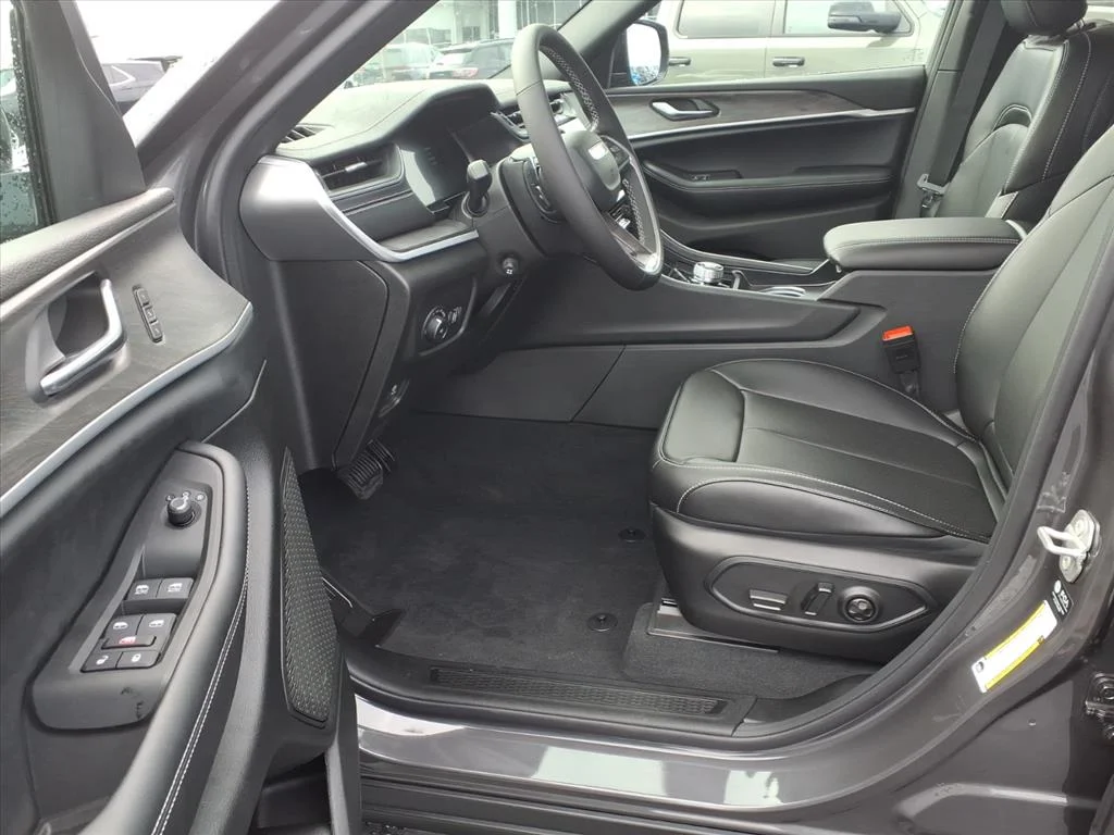 2025 Jeep Grand Cherokee L Limited - Photo 19