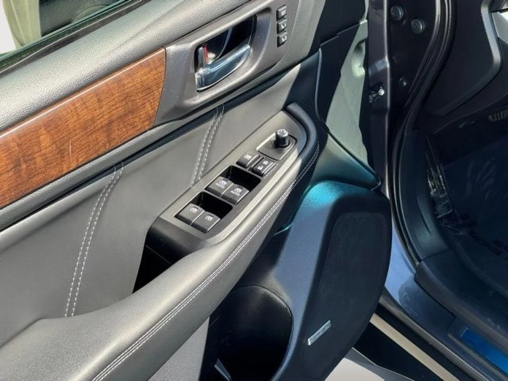 Used 2019 Gray Subaru 2.5i image 12