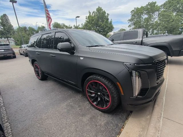 Used 2025 Black Cadillac Sport Platinum image 5