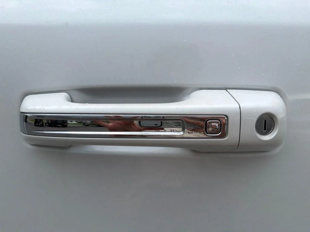 Used 2019 White Ram Laramie Longhorn image 27