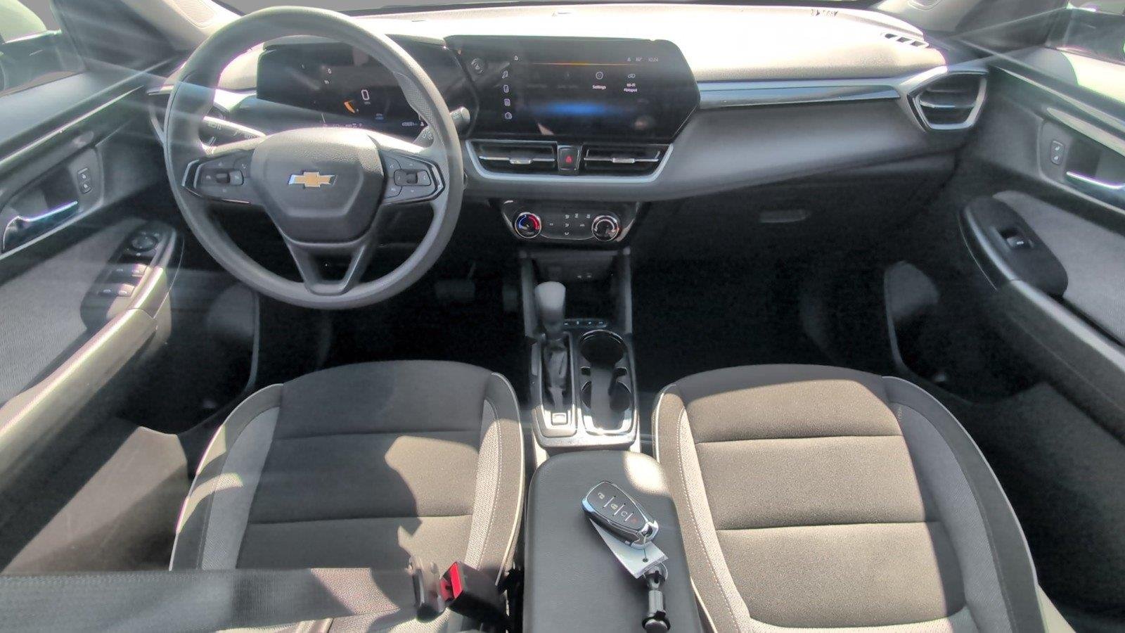 Used 2025 Cacti Green Chevrolet LT image 33