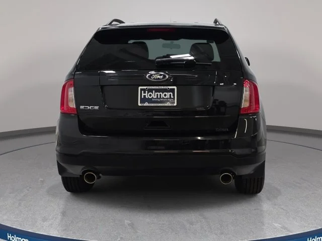 Used 2014 Tuxedo Black Metallic Ford SE image 7