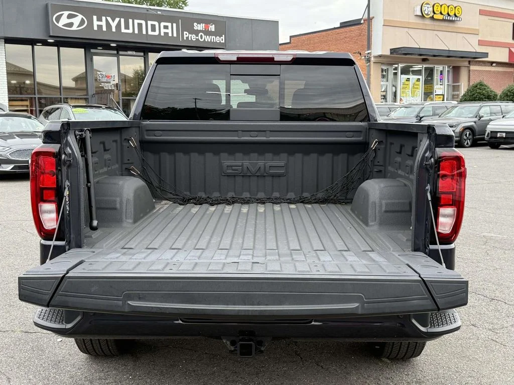 Used 2024 Silver GMC Elevation image 29