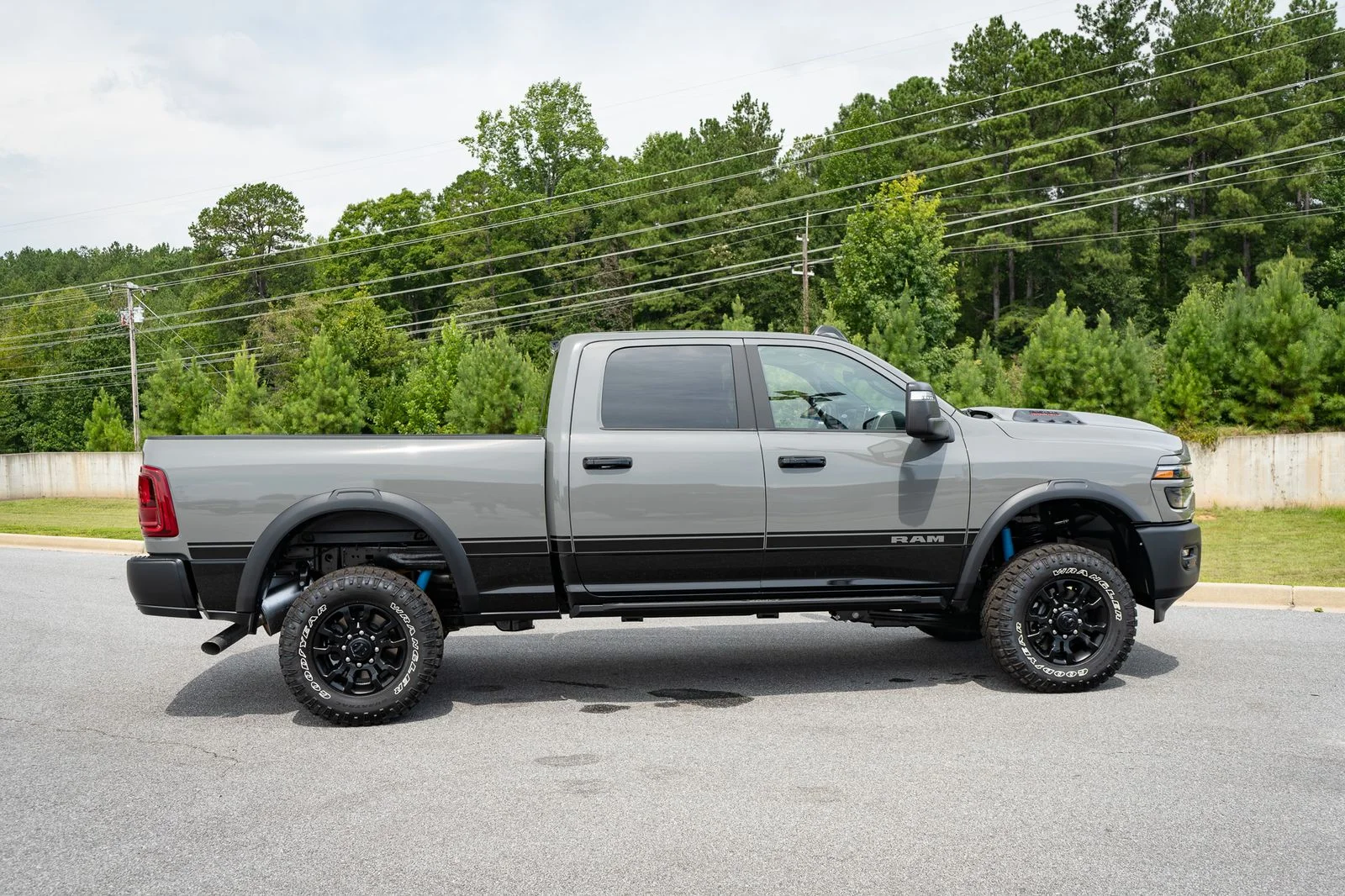 New 2026 Ceramic Gray Clear-Coat Exterior Paint RAM Power Wagon image 21