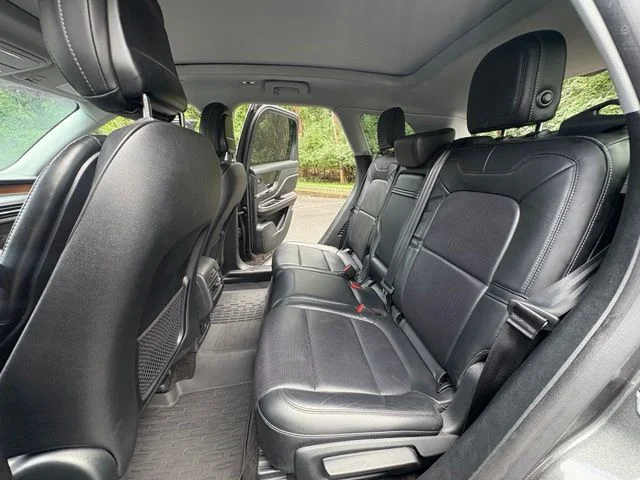 Used 2020 Magnetic Gray Lincoln Reserve image 15