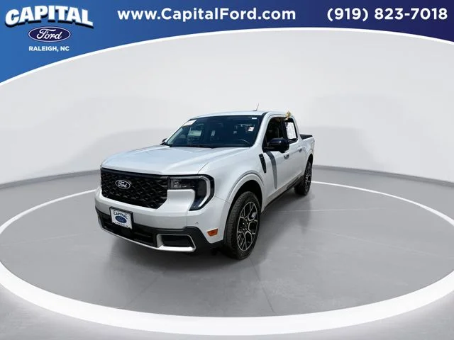 Used 2025 White Ford Lariat image 4