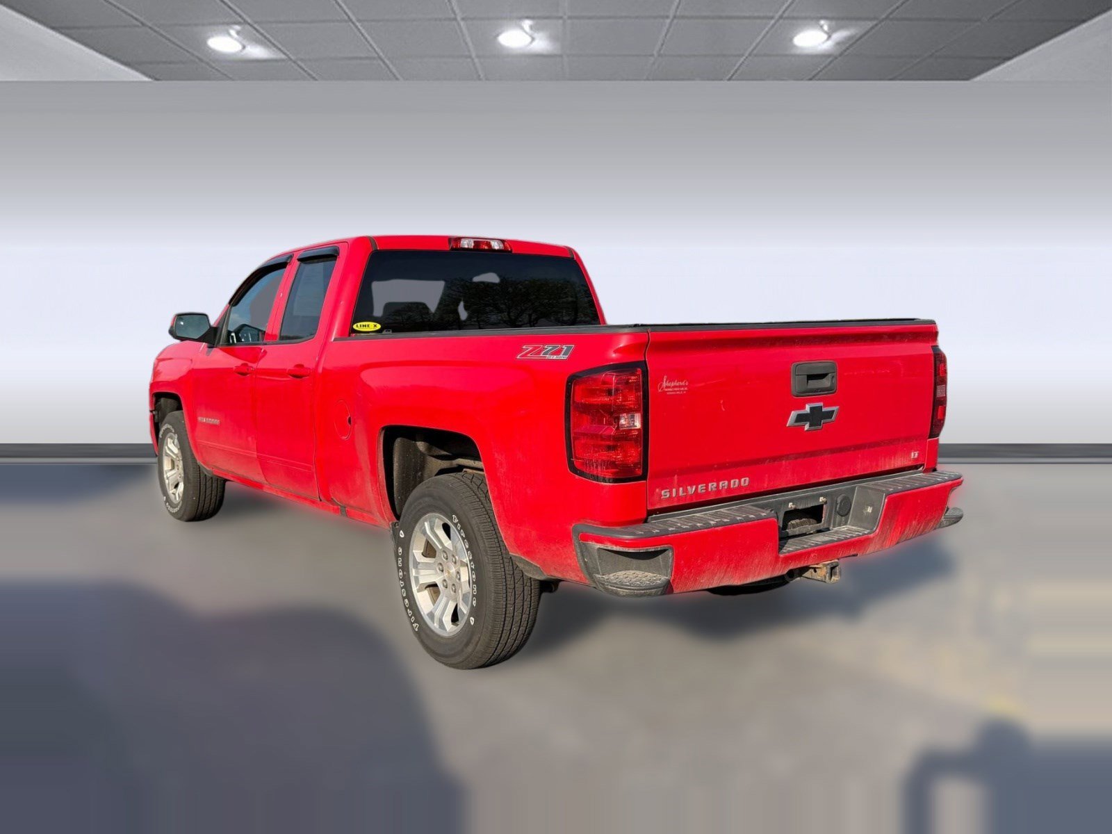 Used 2016 Chevrolet Silverado 1500 LT with VIN 1GCVKRECXGZ139968 for sale in Mishawaka, IN