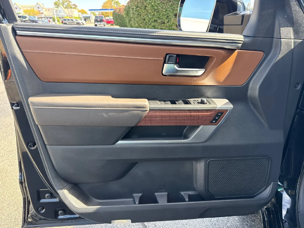 2025 Toyota Tundra 1794 Edition - Photo 12