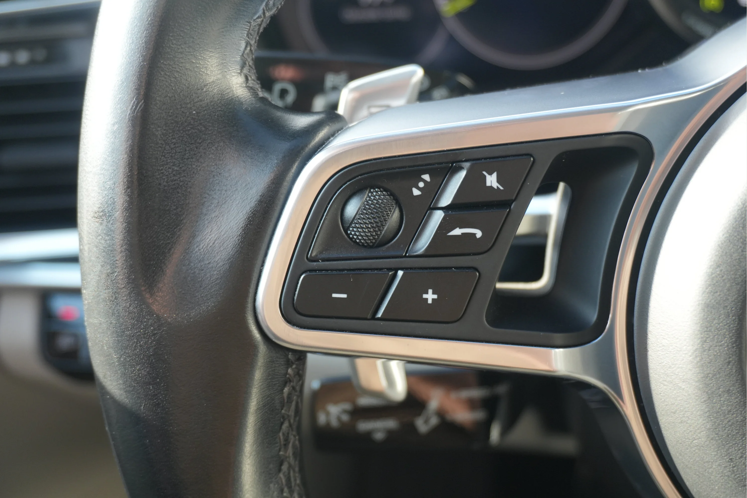 Used 2020 Dolomite Silver Metallic Porsche 4 E-Hybrid image 28
