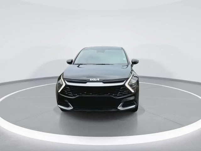 Used 2025 Black Kia EX image 4