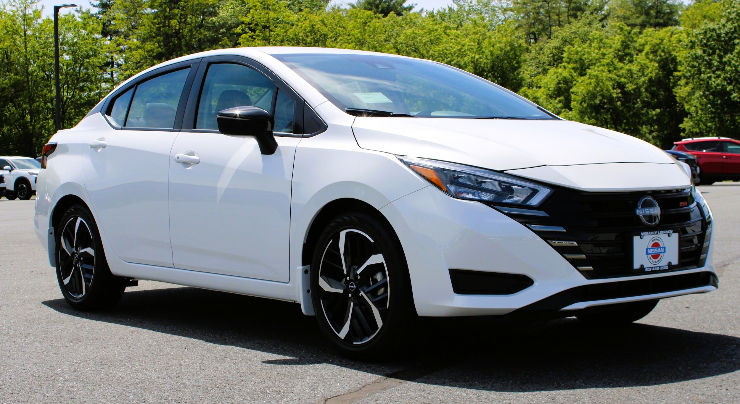 Used 2025 Aspen White Tricoat Nissan SR image 4