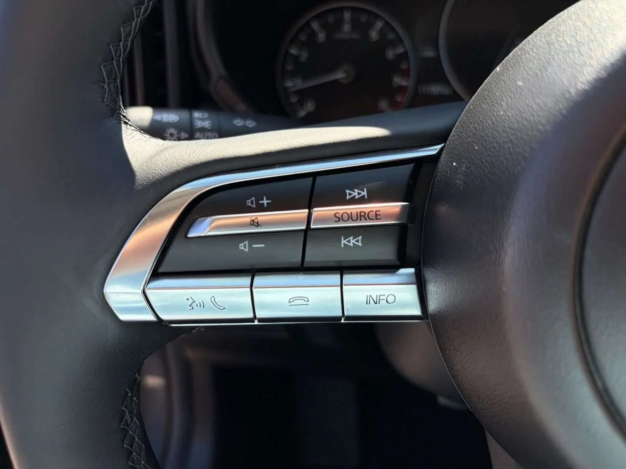 Used 2025  Mazda GS-L image 24
