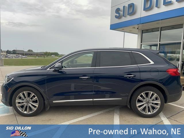 Used 2018 Blue Diamond Lincoln Reserve image 2