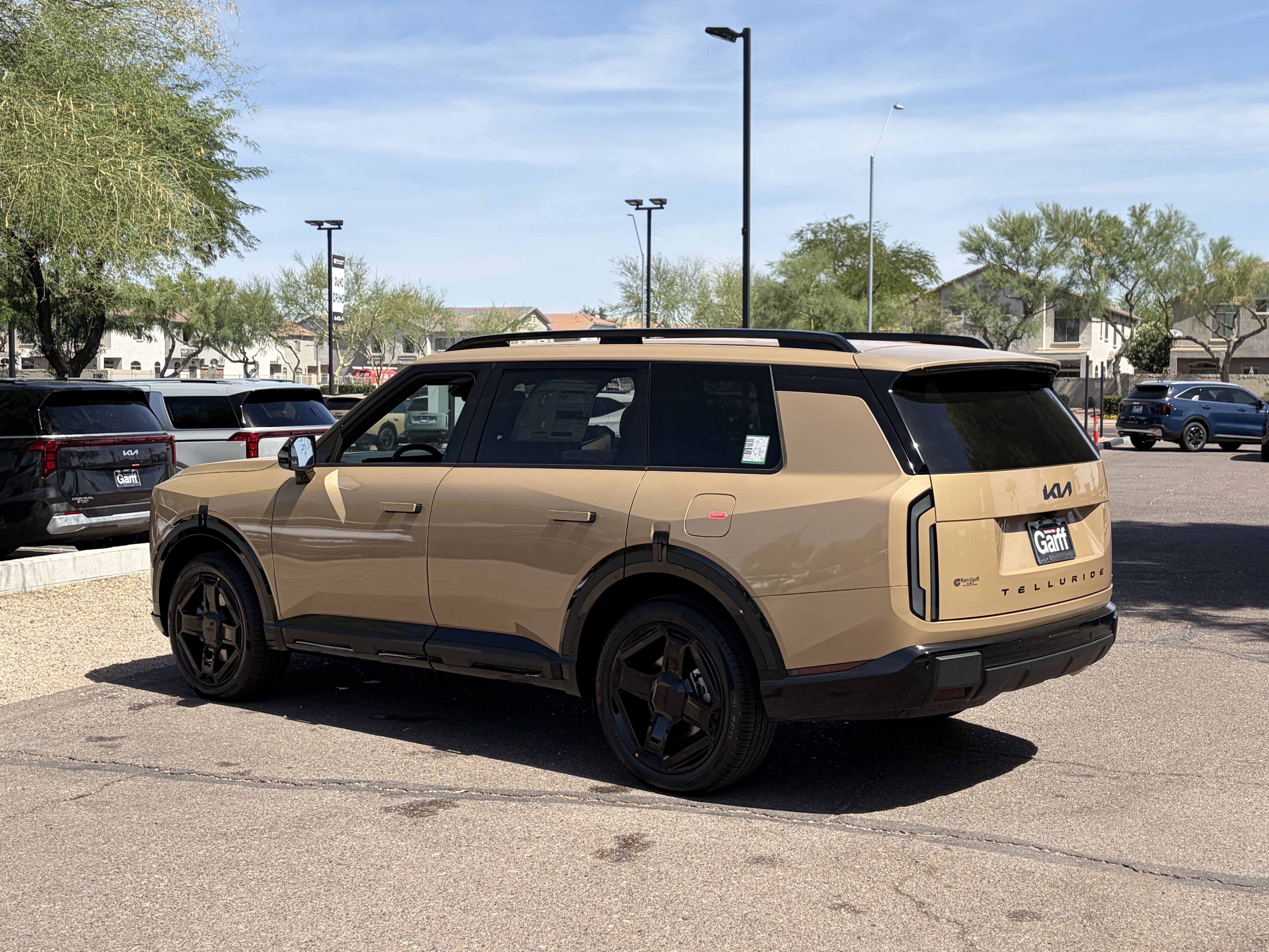 New 2027 Terrain Brown Kia X-Line EX image 3