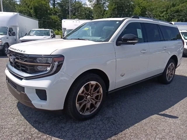 New 2027 Star White Metallic Tri-Coat Ford MAX King Ranch® image 7