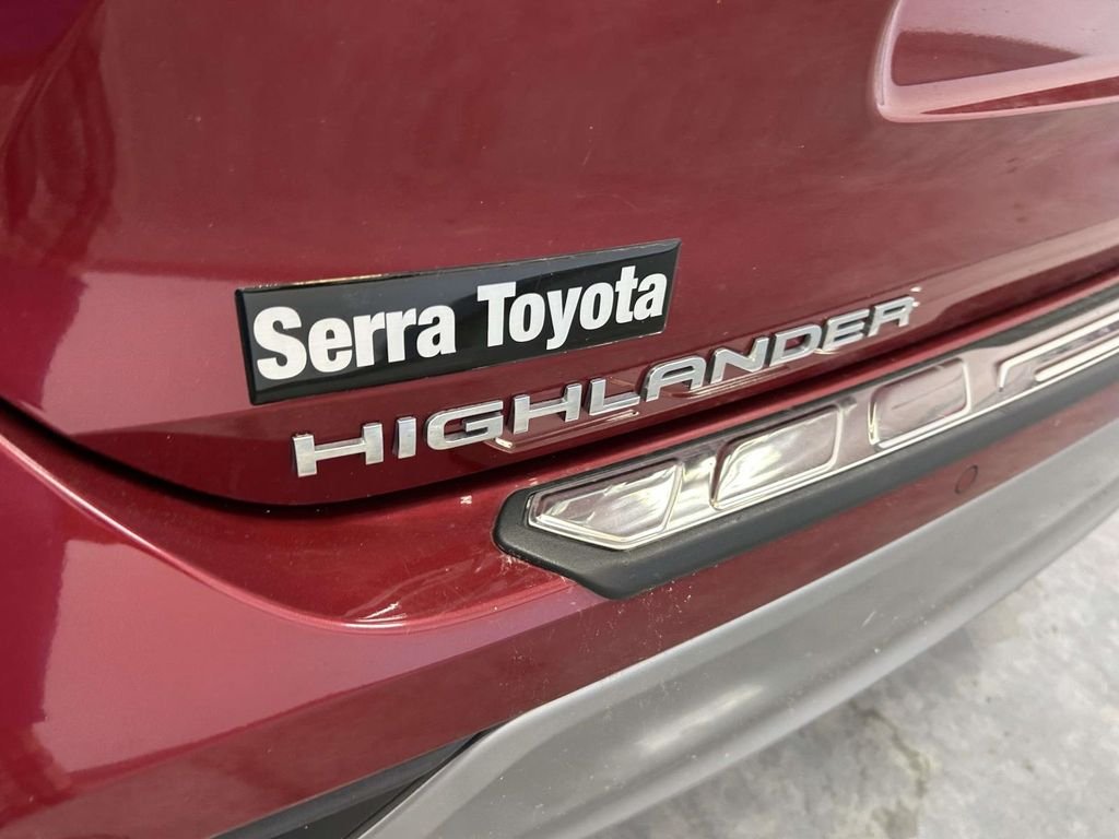 Used 2021 Red Toyota Platinum image 9