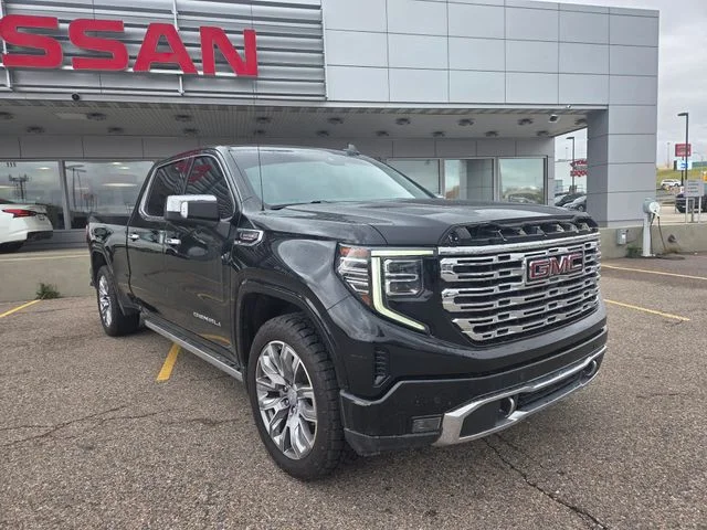 Used 2022 Onyx Black GMC Denali image 3