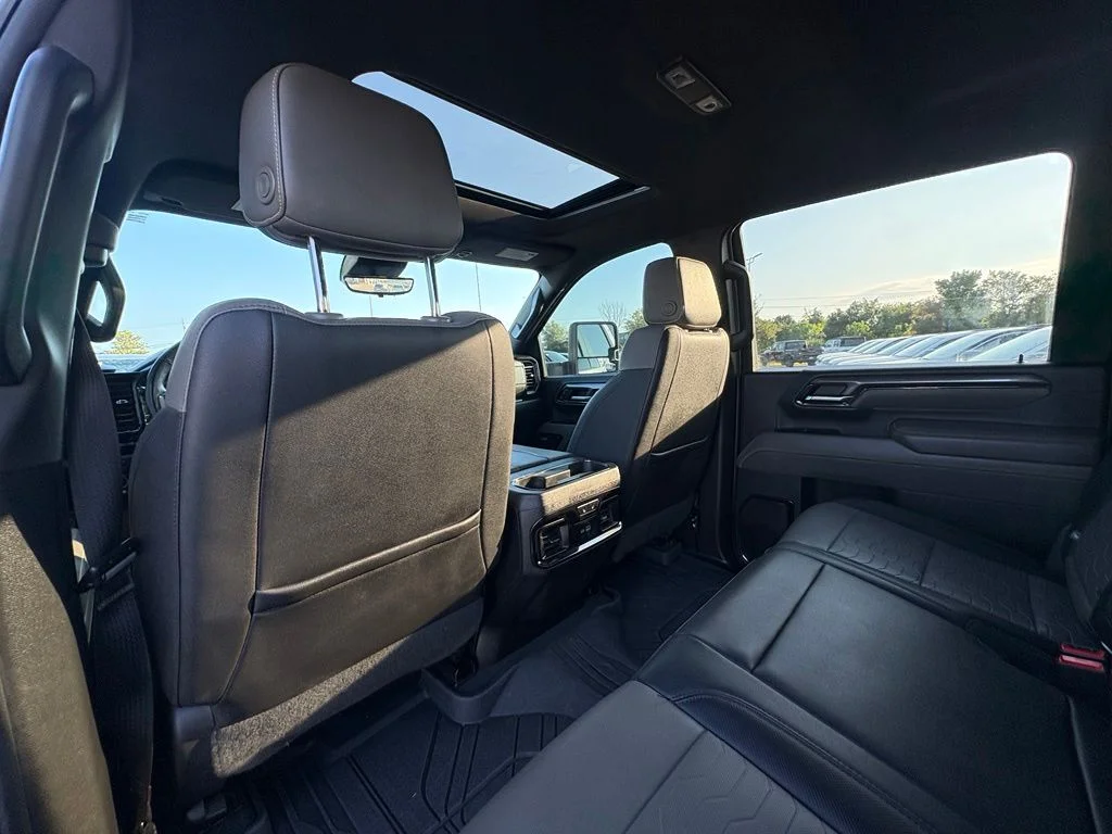 Used 2024 White Chevrolet ZR2 image 26
