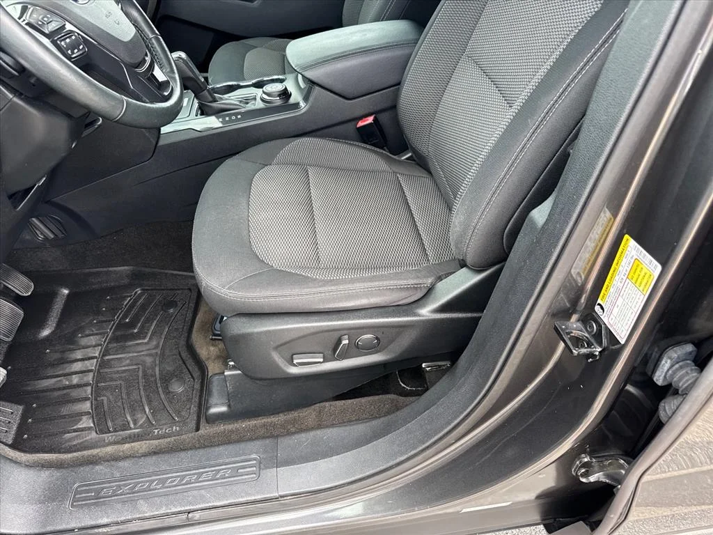 Used 2017 Magnetic J7 Ford XLT image 10