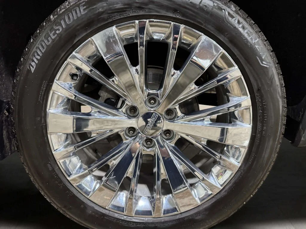 Used 2023 Onyx Black GMC Denali image 35