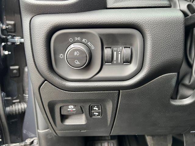New 2026 Forged Blue Metallic Exterior Paint RAM LARAMIE image 22