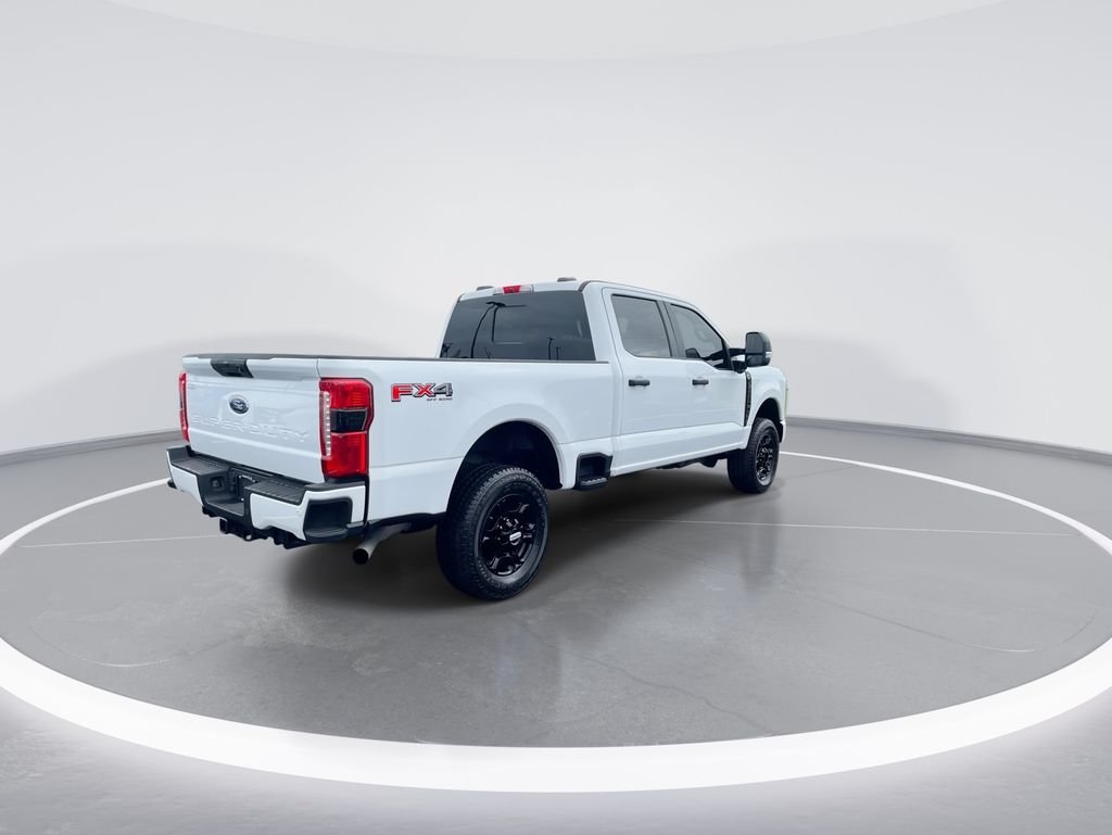 Used 2024 White Ford XL image 8
