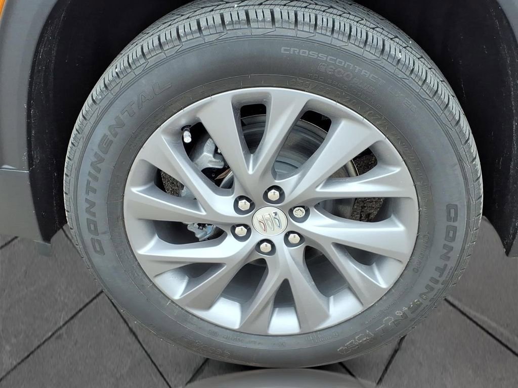 New 2026 Summit White Buick Preferred image 7