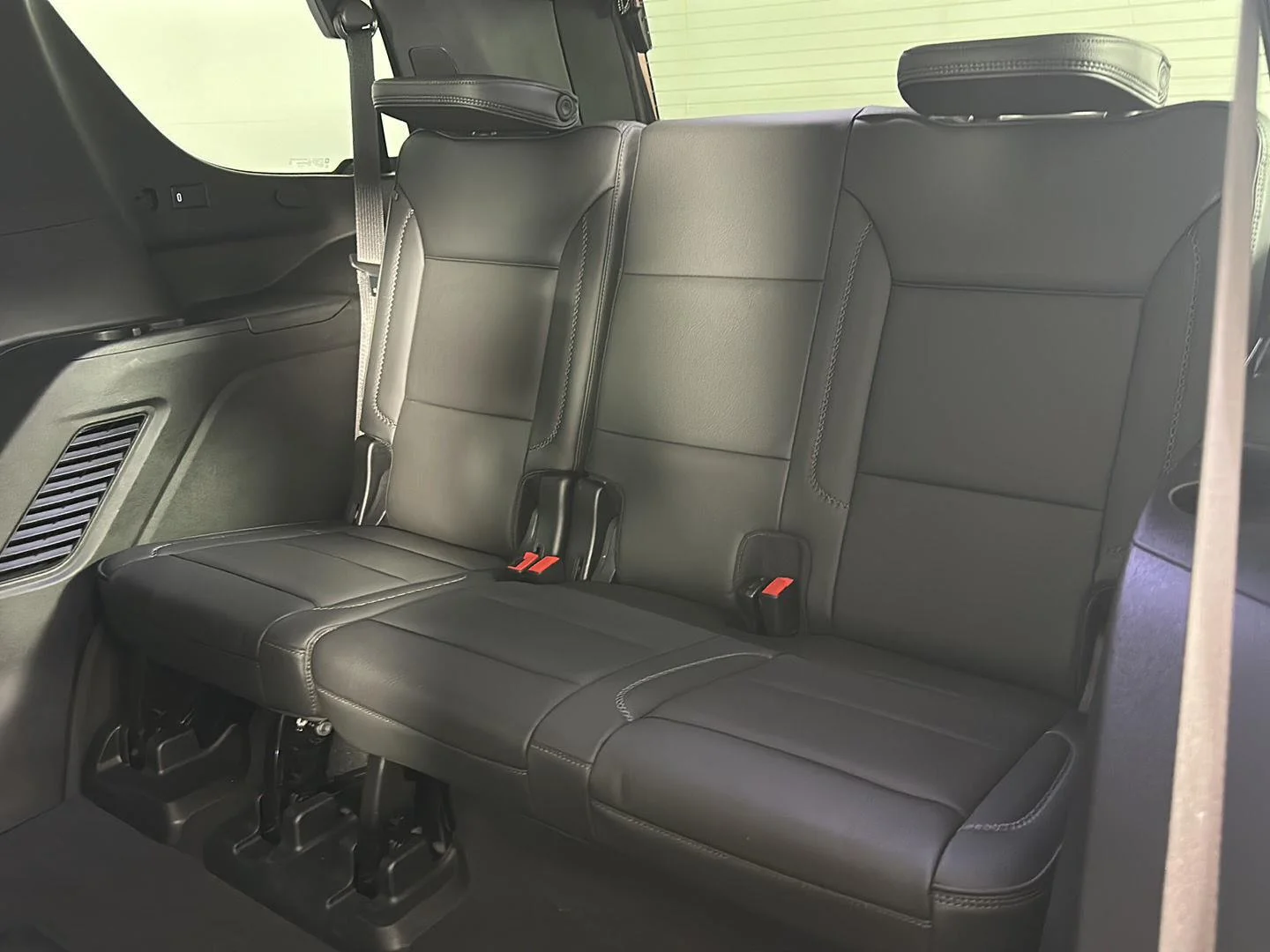 Used 2022 Onyx Black GMC Denali image 24