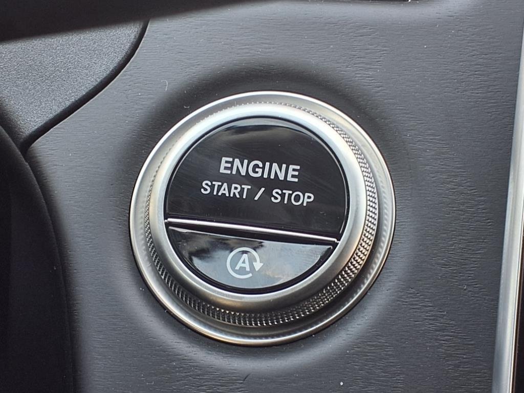 Used 2025 BLACK Mercedes-Benz E 450 image 16