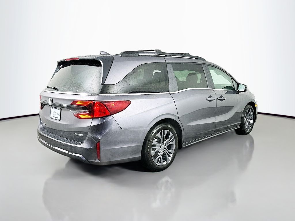 New 2026 Modern Steel Metallic Honda Touring image 7