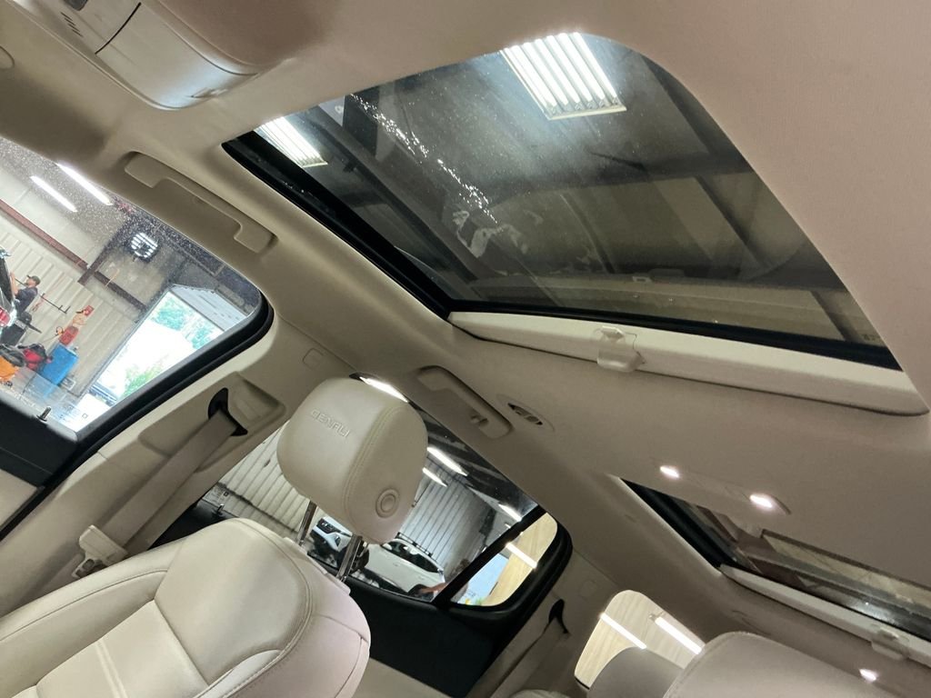 Used 2023 Red GMC Denali image 13