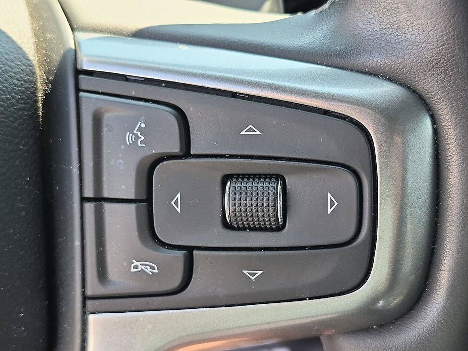 Used 2024 Glacier Blue Metallic Chevrolet RST image 18