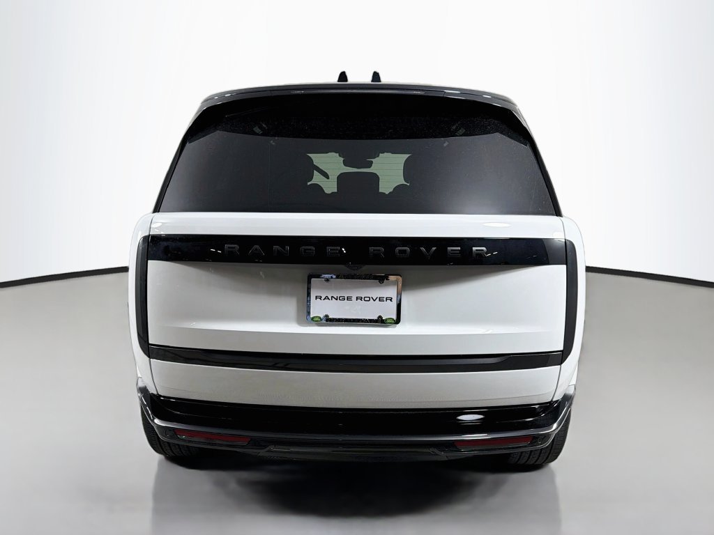 New 2027 Fuji White Land Rover SE image 6