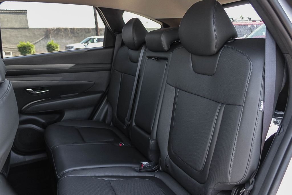 New 2026 White Hyundai SEL Plus image 18